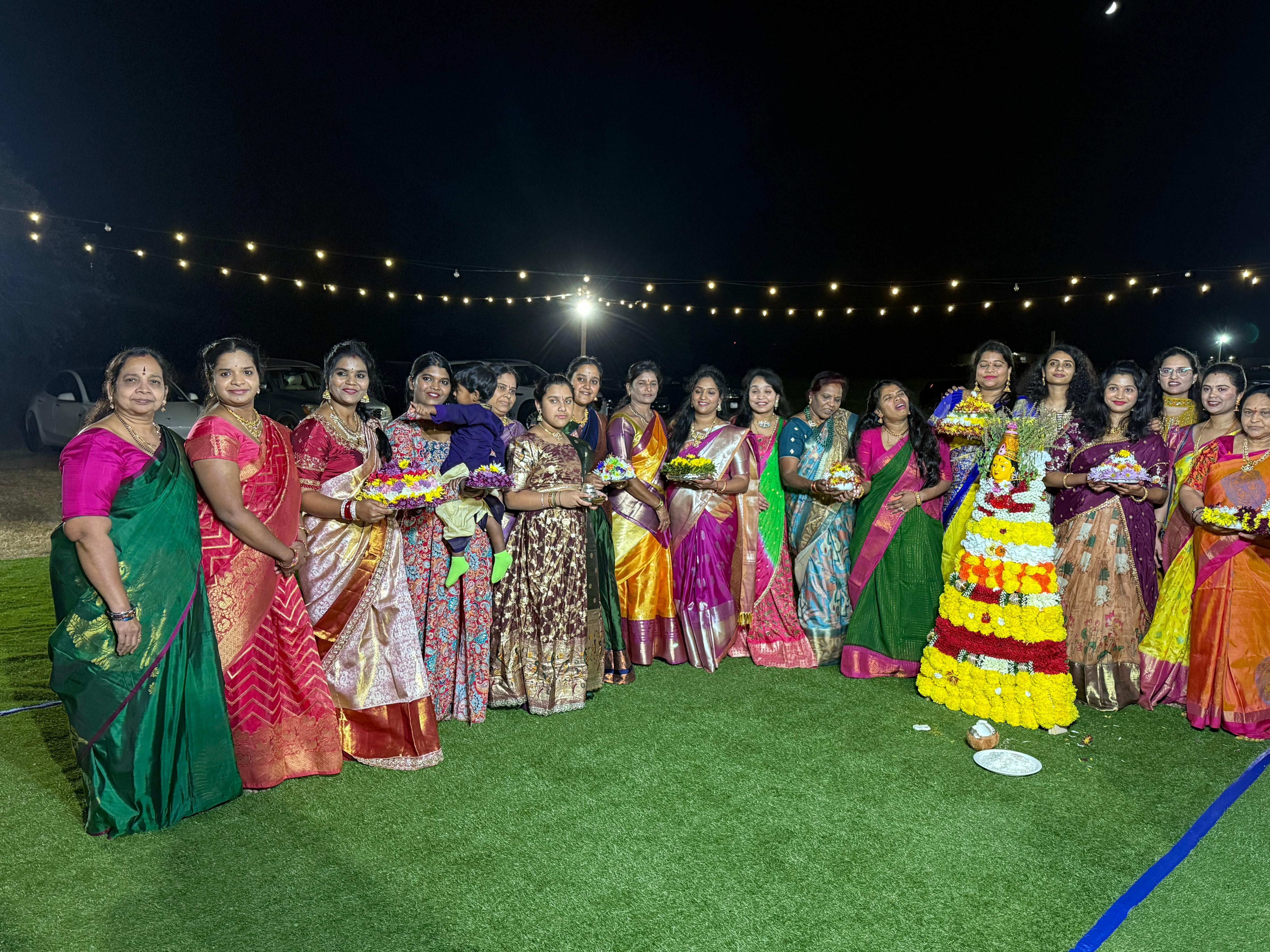 A mesmerizing evening of flowers, faith, and festivity — Bathukamma at Hari Hara Kshethram! 🌼
